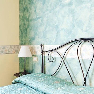 Hotel Ambrosina 3*